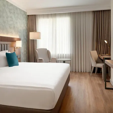 Hotel Ramada Encore By Wyndham Karatay *