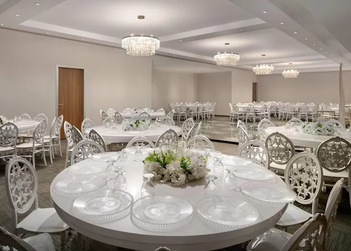 Ramada Encore By Wyndham Karatay Hotel *