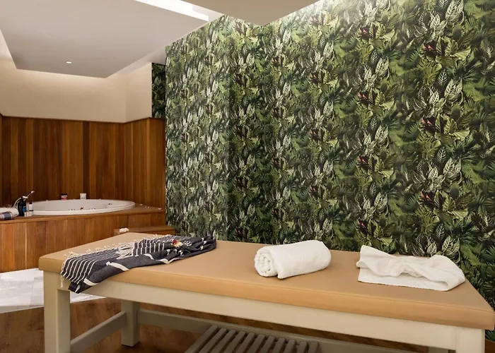 Hotel Ramada Encore By Wyndham Karatay *