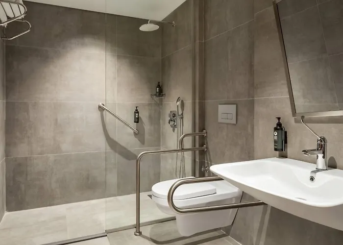 Ramada Encore By Wyndham Karatay Hotel *